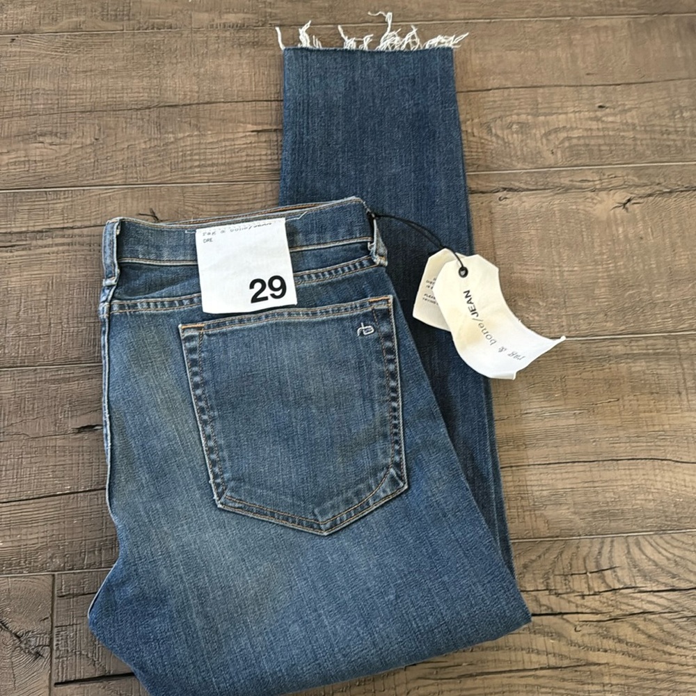 Rag and Bone size 29 Dre Capri